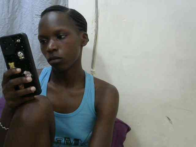 PrettyOne1 webcam