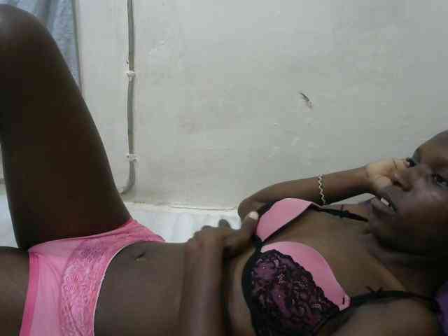 PrettyOne1 webcam