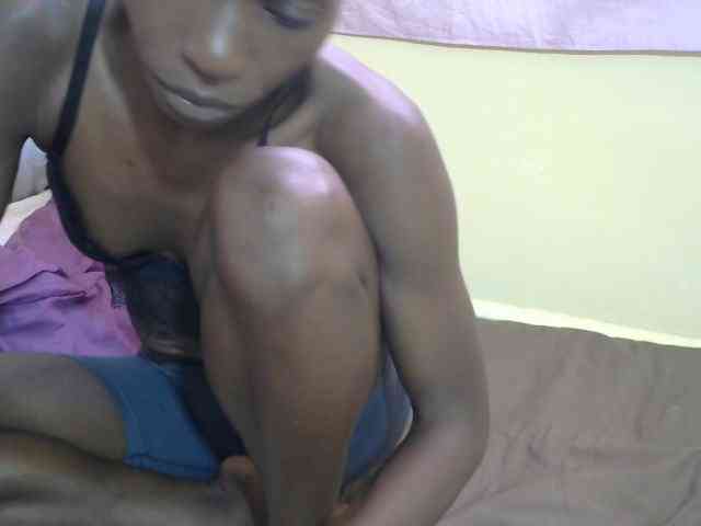 PrettyOne1 webcam