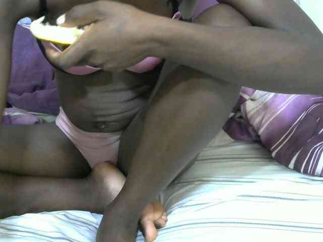 PrettyOne1 webcam