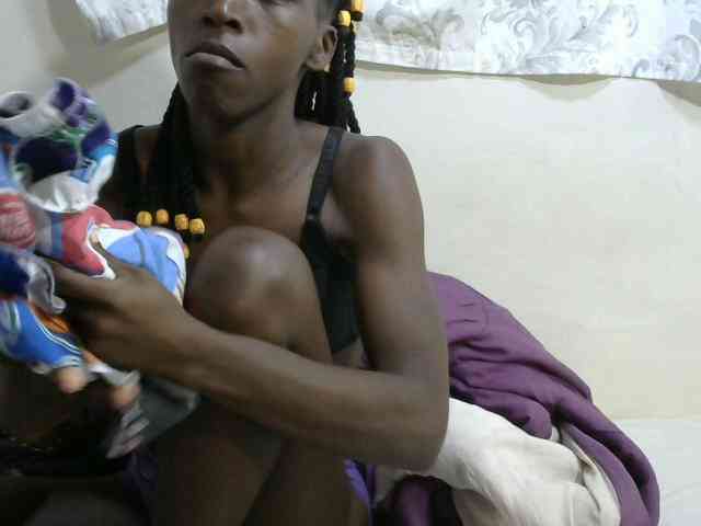 PrettyOne1 webcam