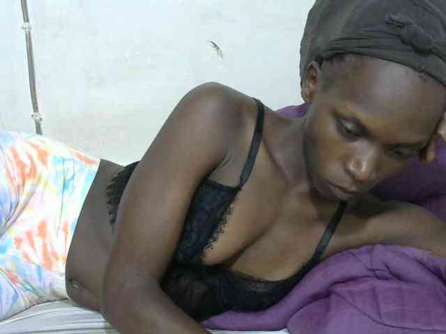 PrettyOne1 webcam