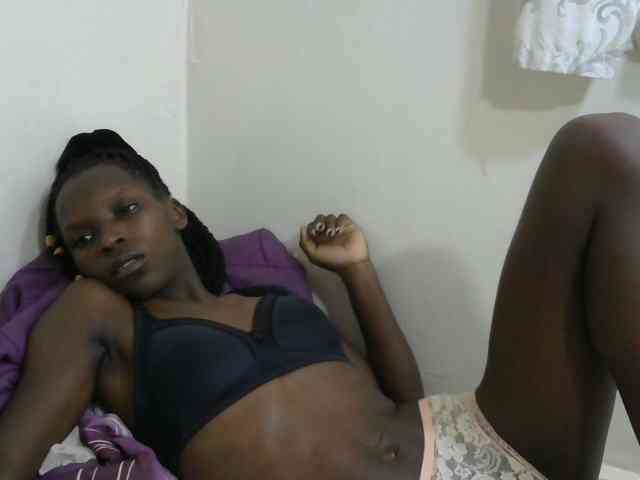PrettyOne1 webcam