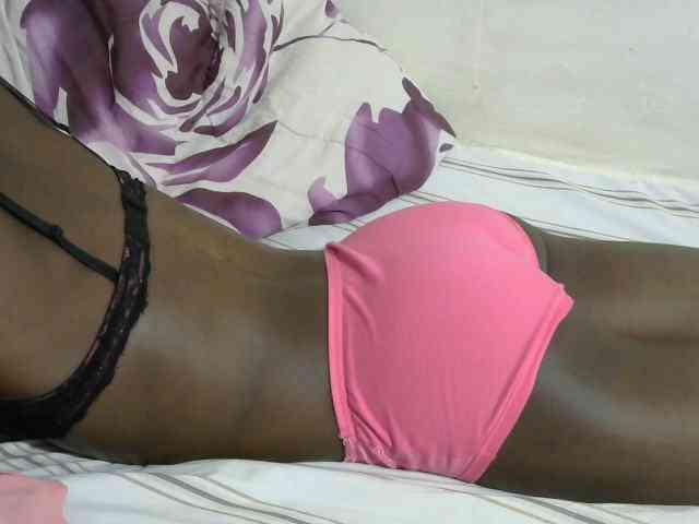 PrettyOne1 webcam