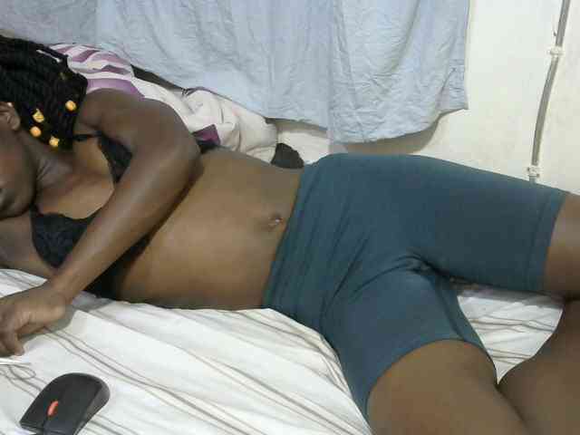 PrettyOne1 webcam