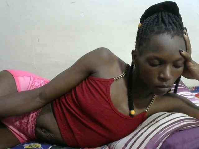 PrettyOne1 webcam