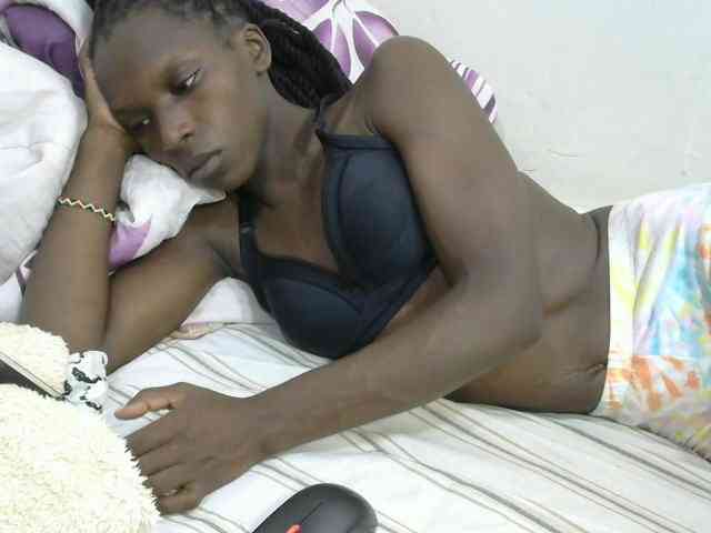 PrettyOne1 webcam
