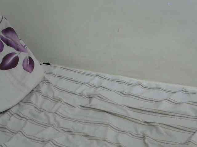 PrettyOne1 webcam