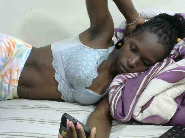 PrettyOne1 webcam