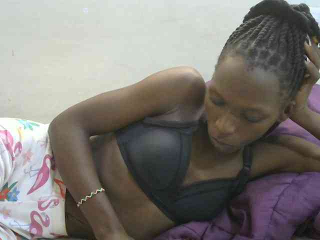 PrettyOne1 webcam