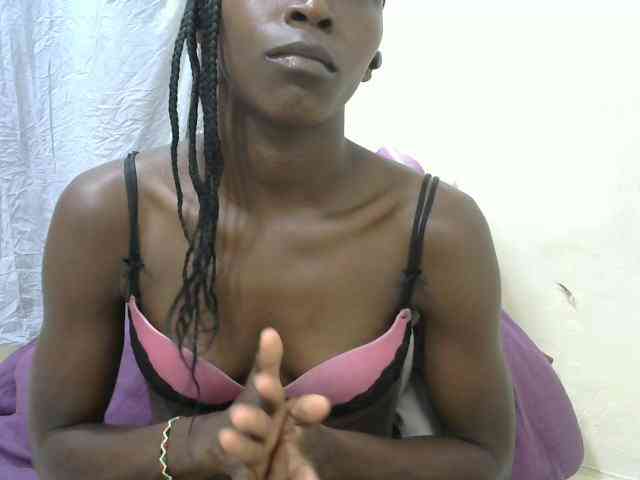 PrettyOne1 webcam