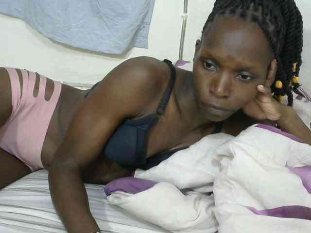 PrettyOne1 webcam