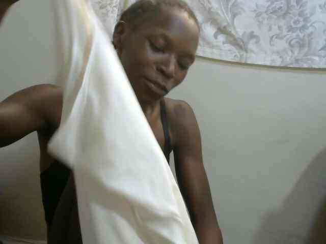 PrettyOne1 webcam