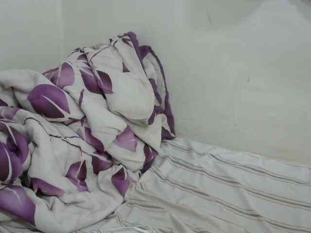 PrettyOne1 webcam