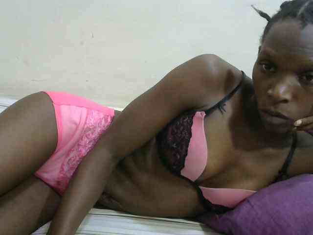 PrettyOne1 webcam