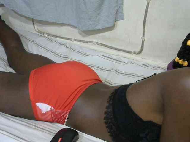 PrettyOne1 webcam