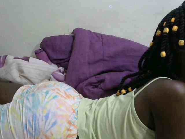 PrettyOne1 webcam