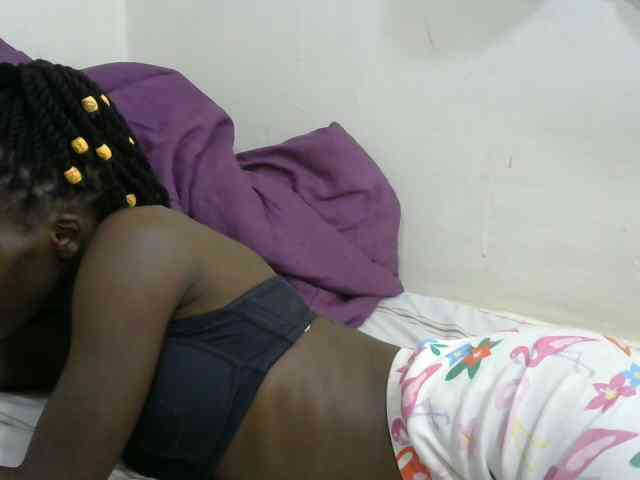 PrettyOne1 webcam