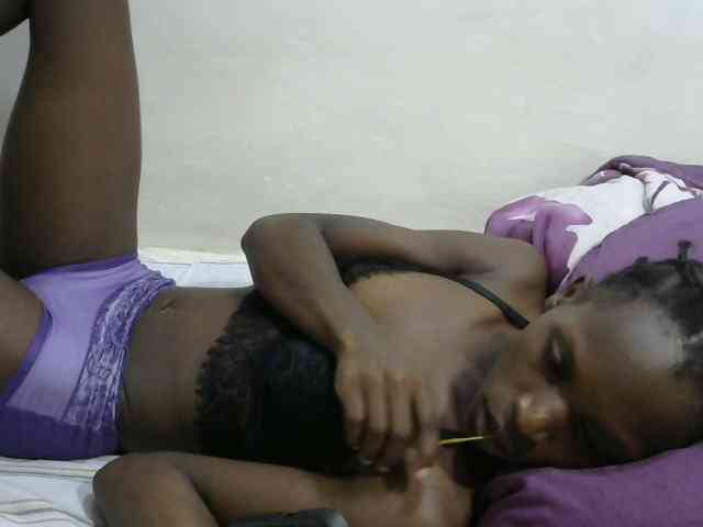 PrettyOne1 webcam