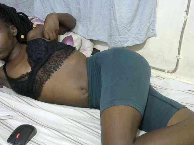 PrettyOne1 webcam