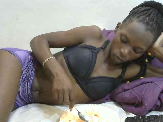 PrettyOne1 webcam