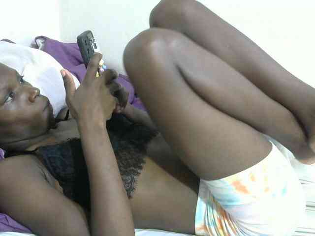 PrettyOne1 webcam