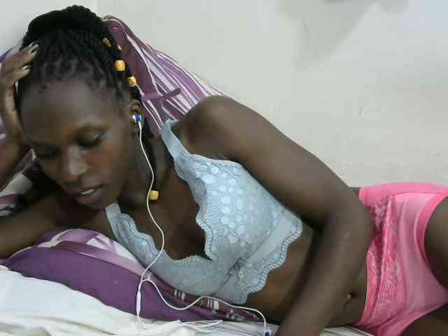 PrettyOne1 webcam