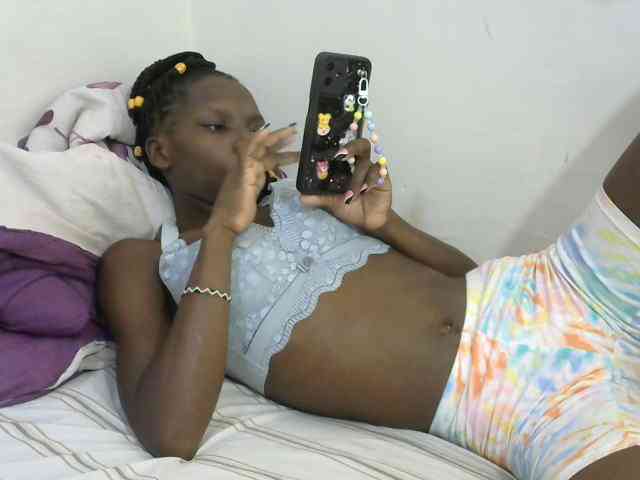 PrettyOne1 webcam