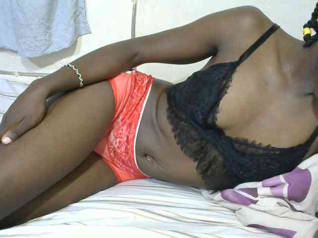 PrettyOne1 webcam
