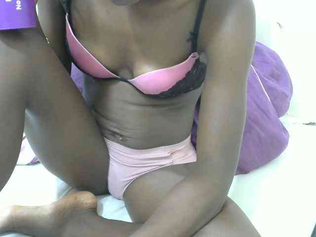 PrettyOne1 webcam