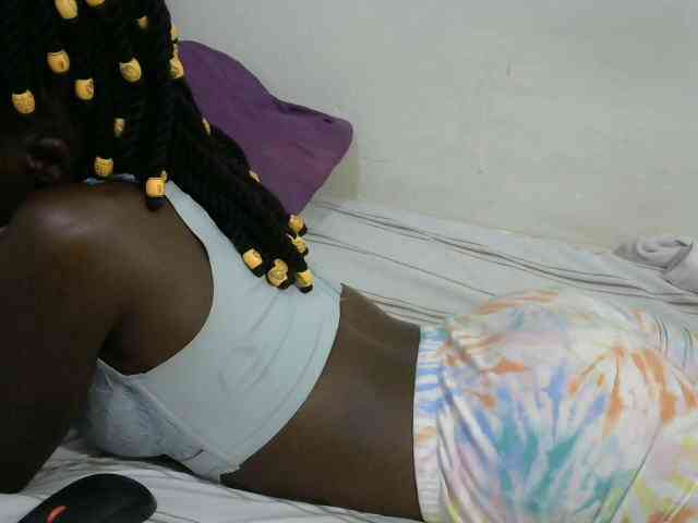 PrettyOne1 webcam