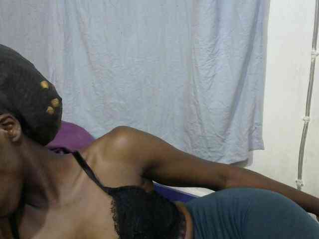 PrettyOne1 webcam