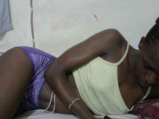 PrettyOne1 webcam