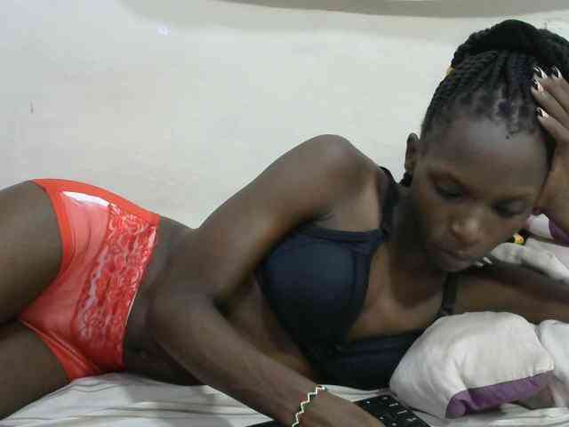 PrettyOne1 webcam