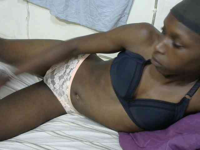 PrettyOne1 webcam