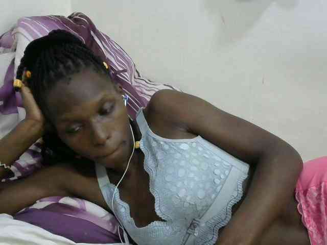 PrettyOne1 webcam