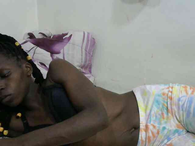 PrettyOne1 webcam