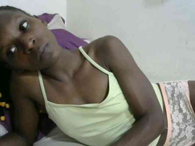 PrettyOne1 webcam