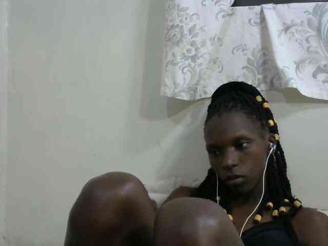 PrettyOne1 webcam