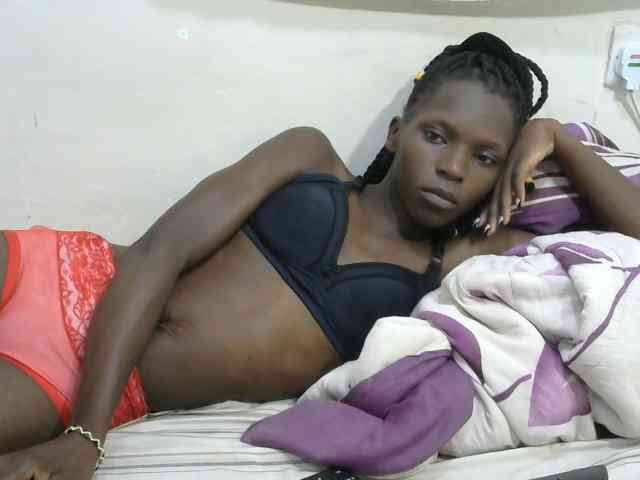 PrettyOne1 webcam