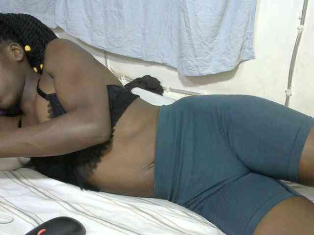 PrettyOne1 webcam