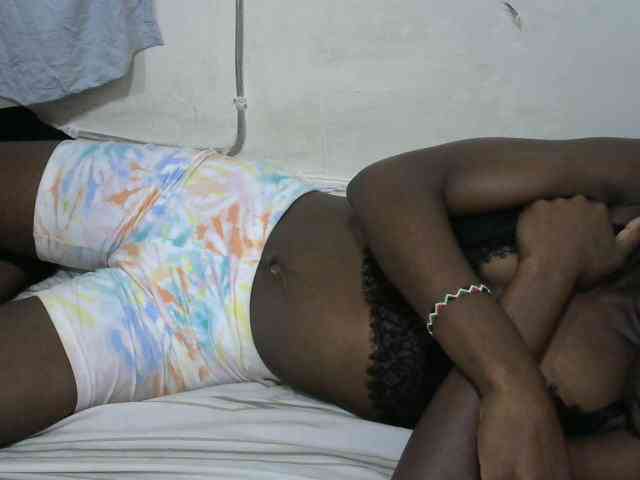 PrettyOne1 webcam