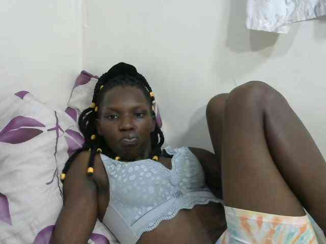 PrettyOne1 webcam