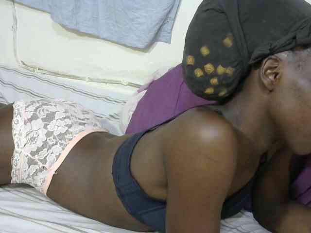 PrettyOne1 webcam