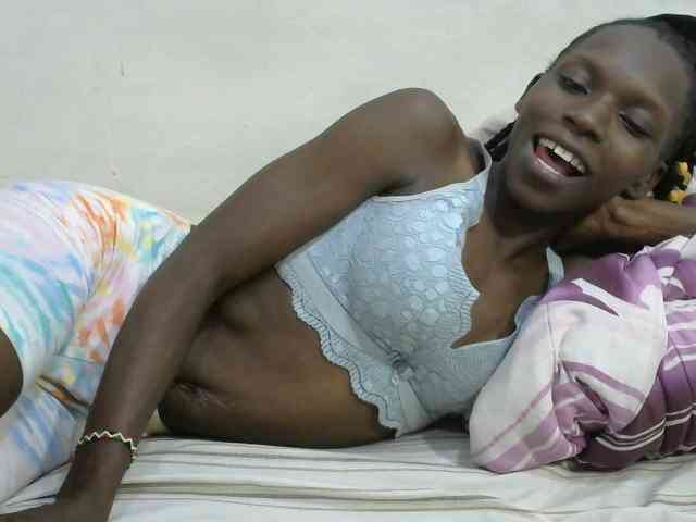 PrettyOne1 webcam