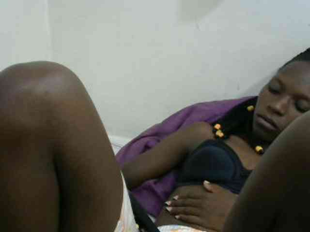 PrettyOne1 webcam