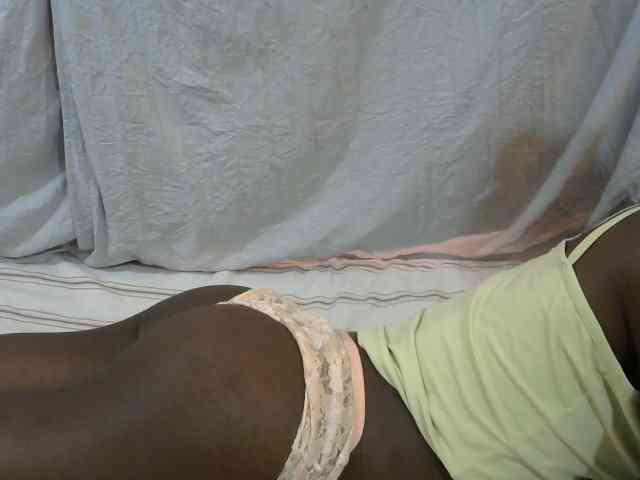 PrettyOne1 webcam