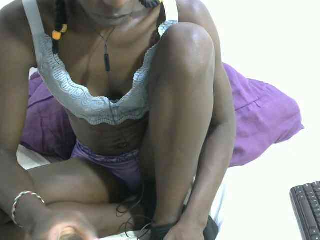 PrettyOne1 webcam