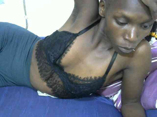 PrettyOne1 webcam