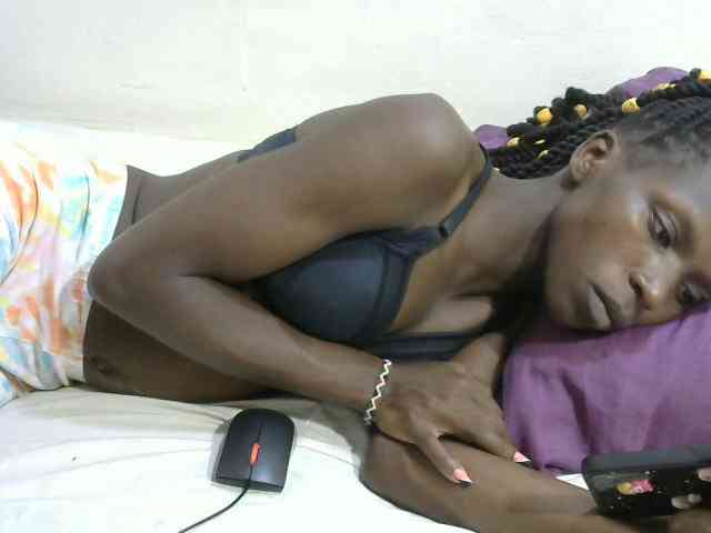 PrettyOne1 webcam
